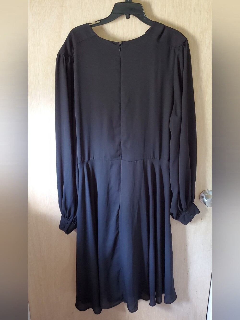 La Femme En Noir Faux Wrap Dress in Black, Size 4x GUC - Picture 3 of 9